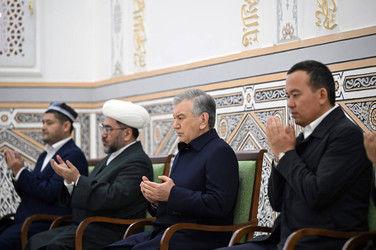 Президент Сурхондарёга ташрифни зиёратдан бошлади Президент Сурхондарёга ташрифни зиёратдан бошлади