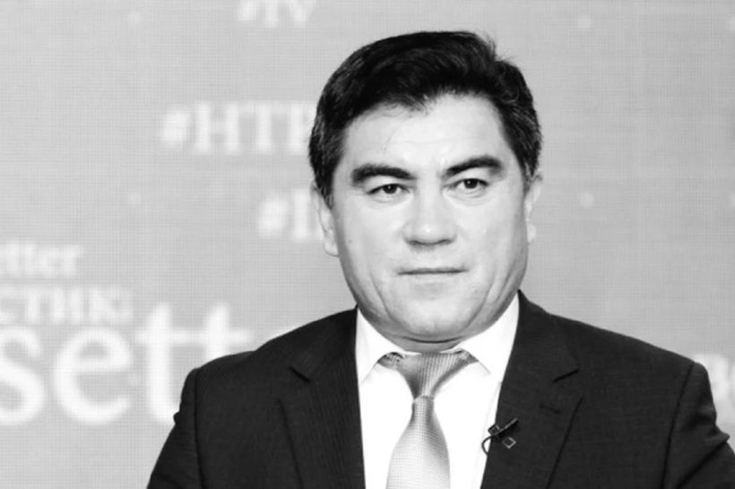 Таниқли журналист Соҳибжон Алижонов 55 ёшида юрак хуружидан вафот этди