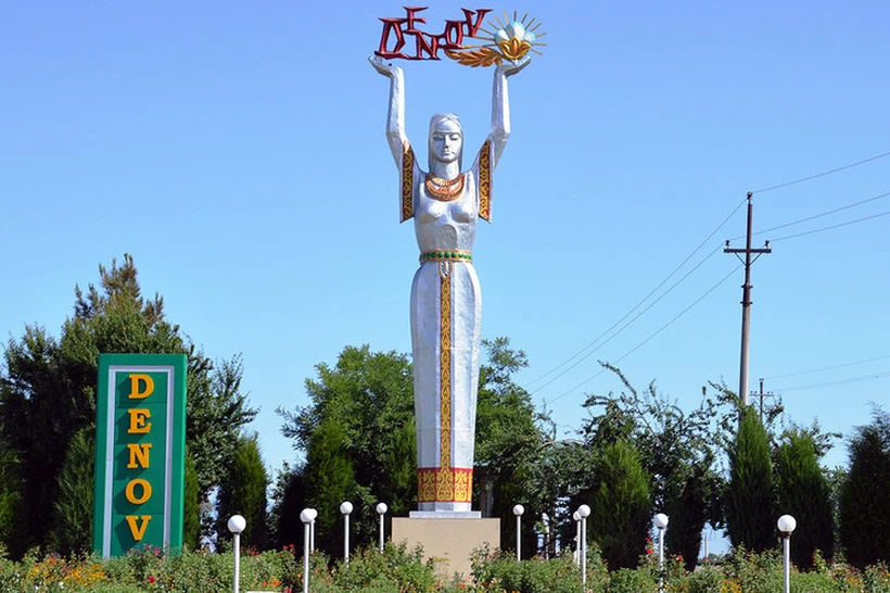 Denovda taʼlim mansabdorlaridan iborat jinoiy guruh fosh boʻldi