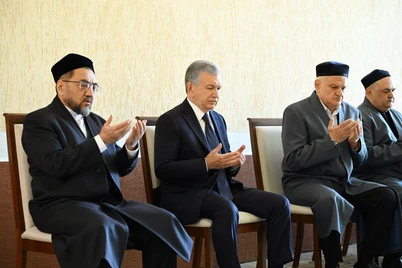 Prezident marhum Ismoil Joʻrabekov xonadoniga bordi