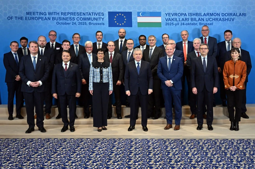 Президент Европанинг етакчи компания ва банклари раҳбарлари билан учрашди