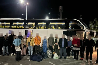 Украинада қийин аҳволда қолган 19 ўзбекистонлик ортга қайтарилди