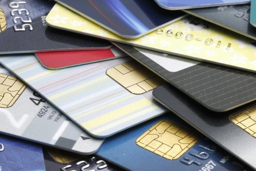 Voyaga yetmagan shaxslarga bank kartalari ochishga ruxsat berildi