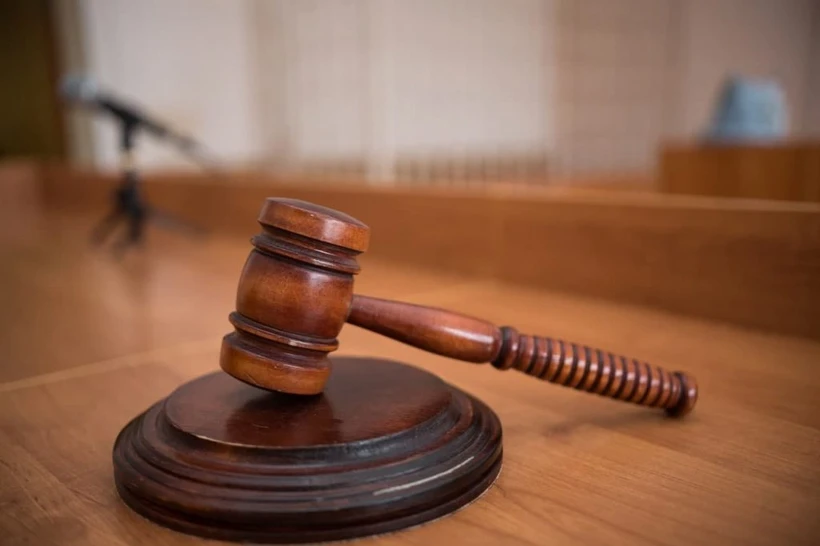 Бўлажак рафиқасининг уйини алдов билан сотиб юборган шахсга ҳукм ўқилди