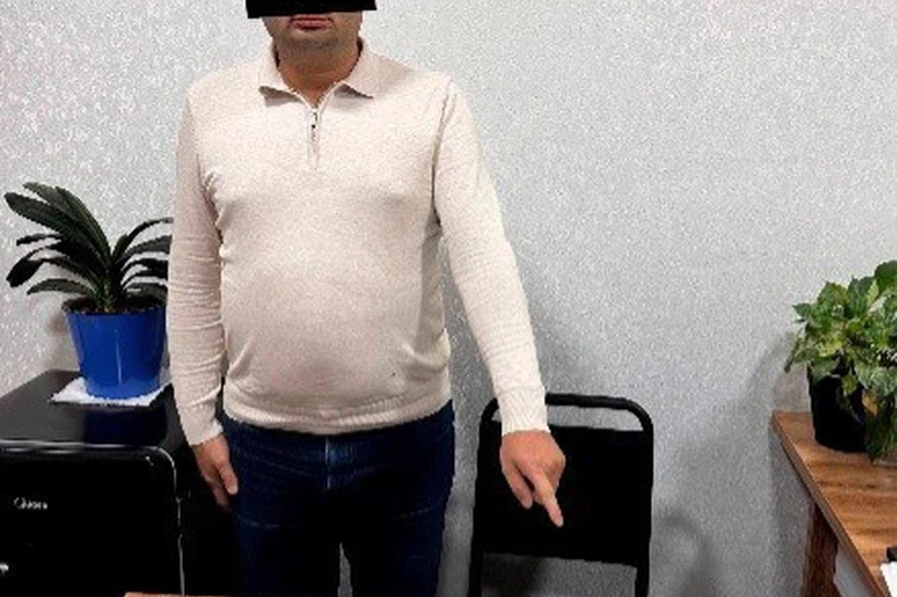 Нурафшонда ҳоким ёрдамчиси 2 минг доллар билан ушланди