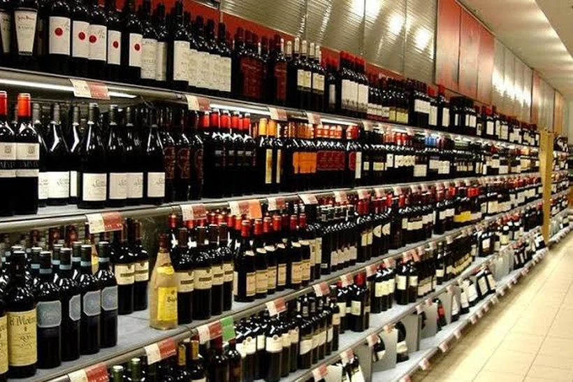 Saudiya Arabistoni boy chet elliklarga spirtli ichimlik sotishni boshladi