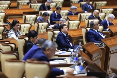 Senat uy-joy kodeksi boʻyicha qonunni rad etdi