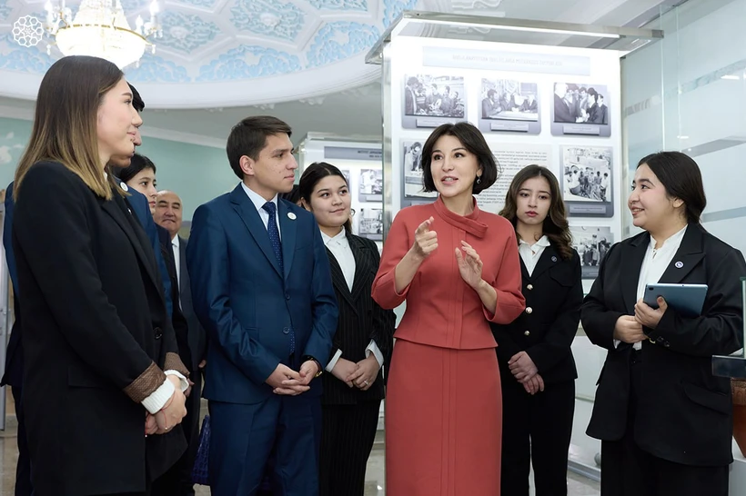 “Она Ер нидоси” ҳужжатли филми премьераси бўлиб ўтди