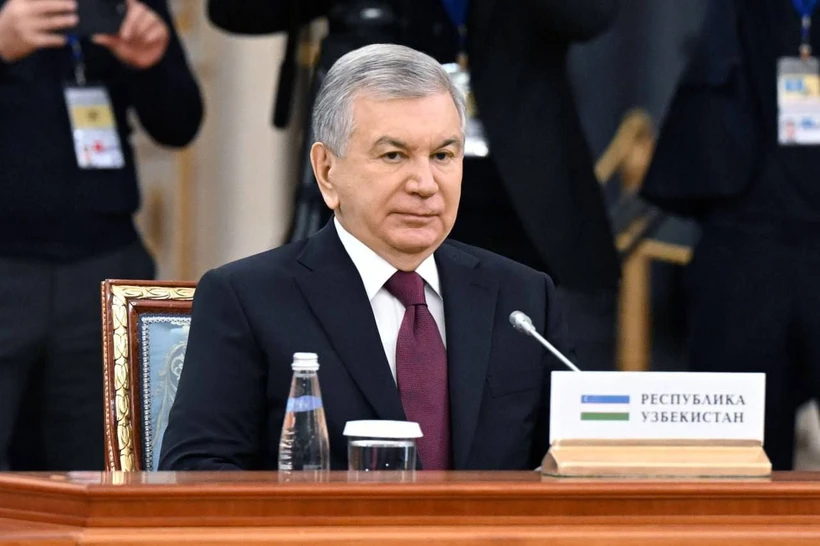 Шавкат Мирзиёев МДҲ раҳбарлари норасмий саммитида иштирок этди