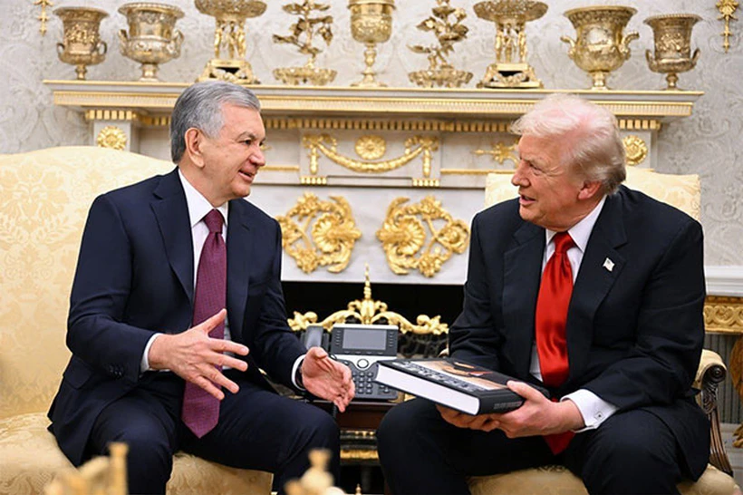 Shavkat Mirziyoyev Donald Tramp bilan muloqot oʻtkazdi