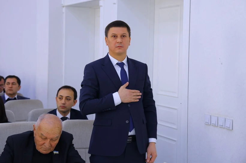 Адҳам Карабаев Янги Наманган тумани ҳокими этиб тайинланди