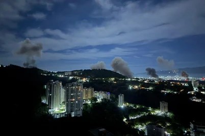 ОАВ: АҚШ кучлари Венесуэла пойтахтига ҳужум бошлади