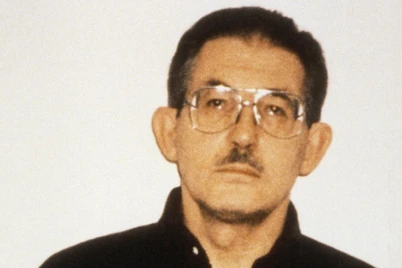 СССРга хизмат қилиб, умрбод қамалган америкалик жосус вафот этди