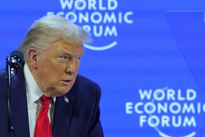 Tramp oʻzini diktator deb atadi