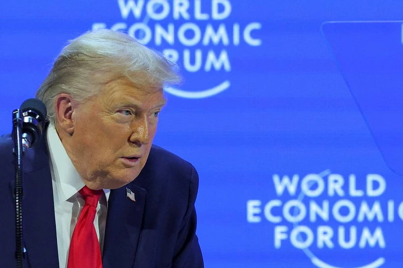 Tramp oʻzini diktator deb atadi