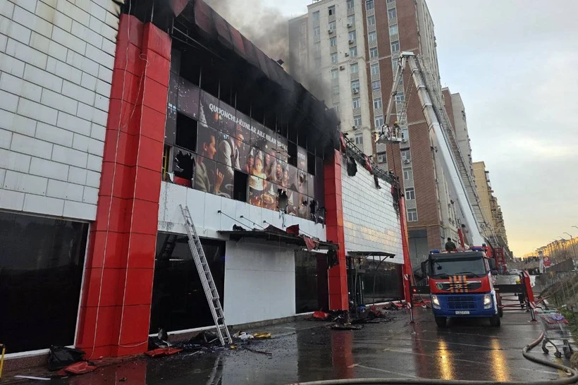 Aviator savdo markazida sodir boʻlgan yongʻin yuzasidan jinoiy ish ochildi