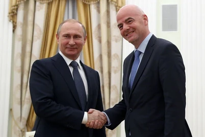 ФИФА раҳбари Инфантино Россияни халқаро футболга қайтариш тарафдори эканини айтди