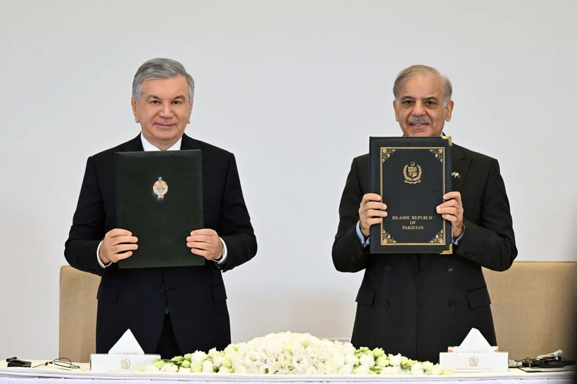 Oʻzbekiston va Pokiston yetakchilari qoʻshma biznes forumda ishtirok etdilar