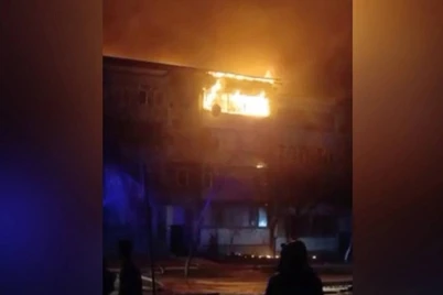 Angrenda koʻp qavatli uy yondi: bir kishi halok boʻldi