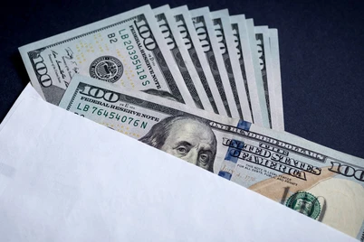 Aksilkorrupsiya agentligi: 12 ta tuman va shahar hokimi javobgarlikka tortildi