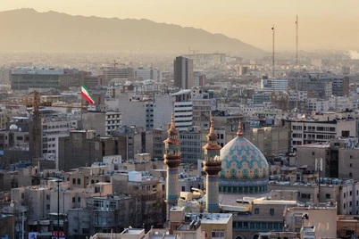 AQSh va Yevropa davlatlari fuqarolarni Eronga bormaslikka chaqirdi