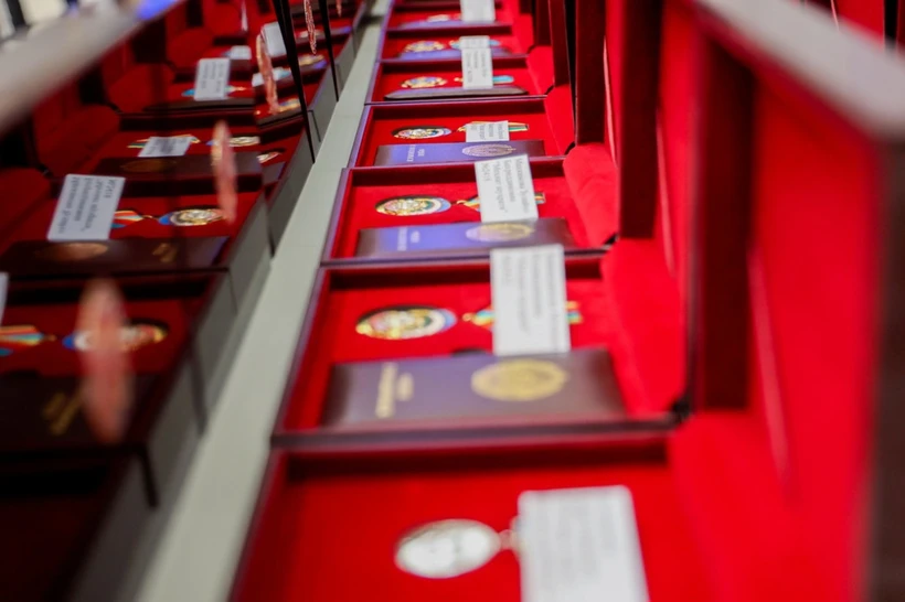 Президент судья аёлларни тақдирлади