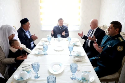 Ҳосилбек Эшназаровнинг оиласига уч хоналик уй берилди