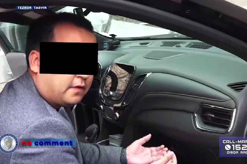 Олий таълим вазирлиги ходими 100 минг доллар билан қўлга тушди