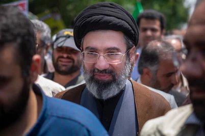 Можтаба Хоманаий Эроннинг янги олий раҳнамоси этиб сайланди