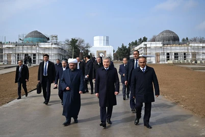 Президент Имом Мотуридий ёдгорлик мажмуасида амалга оширилаётган ишлар билан танишди