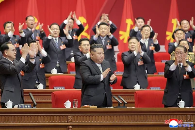 Ким Чен Ин Шимолий Корея етакчилигига қайта сайланди