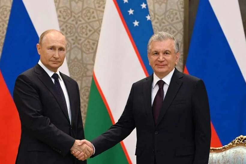 Шавкат Мирзиёев Владимир Путин билан мулоқот ўтказди