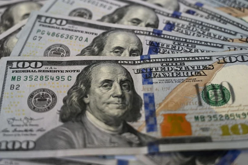 Банклар томонидан ҳужжатсиз сотиладиган валюта миқдорини 500 долларгача ошириш таклиф этилди