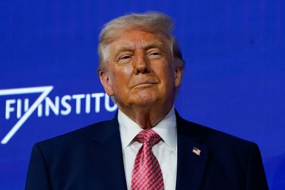 Tramp Erondan keyingi "nishon"ga ishora qildi