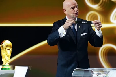 ФИФА президенти Эрон ўйинлари АҚШдан кўчирилмаслигини айтди