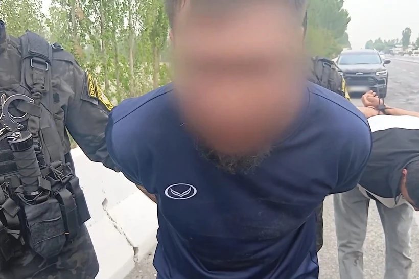 Қўқон сари йўл олган "хавфли юк" тўхтатиб қолинди