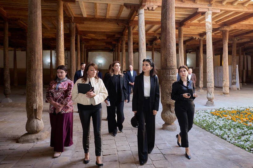 Saida Mirziyoyeva Xivadagi tarixiy binolarni koʻzdan kechirdi
