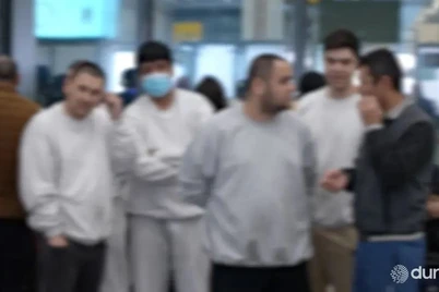 AQShdan deportatsiya qilingan 26 oʻzbekistonlik Toshkentga olib kelindi