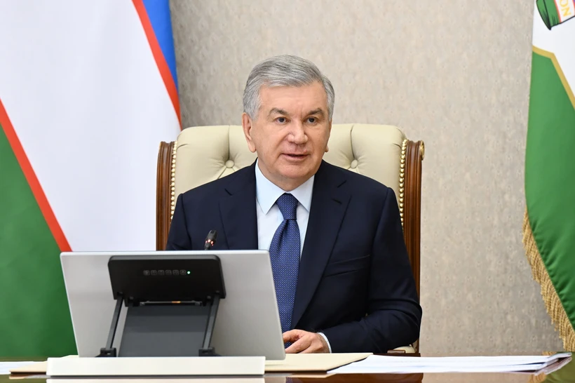Prezident tadbirkorlarni oʻylantirayotgan muammoli masalalar boʻyicha taqdimot bilan tanishdi