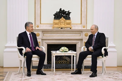 Шавкат Мирзиёев Москвада Владимир Путин билан учрашди