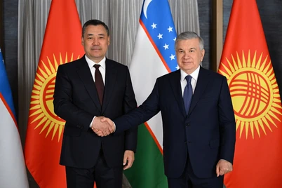 Shavkat Mirziyoyev Turkiston shahrida Sadir Japarov bilan uchrashdi
