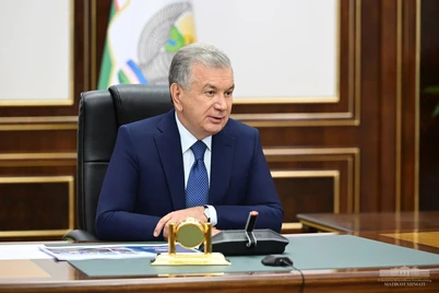 Президент Ўзбекистон-Колумбия ўйинини оила даврасида томоша қилади