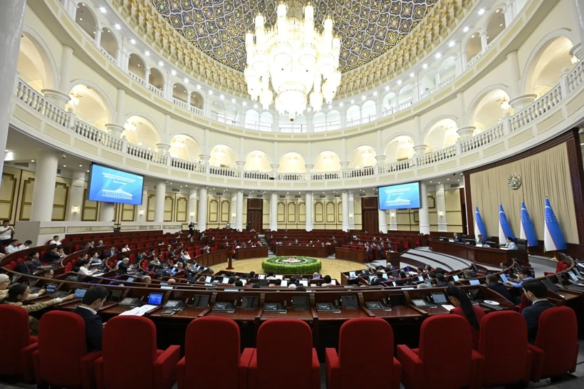 Президент Администрацияси бўйича қонун лойиҳаси қабул қилинди