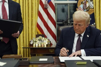 Трамп АҚШда миллий фавқулодда ҳолат эълон қилди