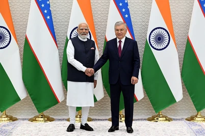 Hindiston bosh vaziri tantanali kutib olindi