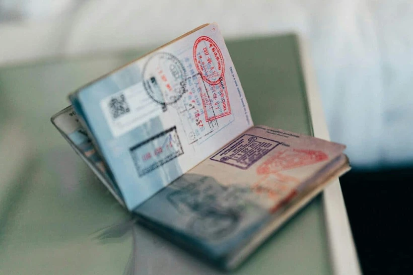 Халқаро тан олинган визаларга эга хорижликларнинг Ўзбекистонга кириши соддалаштирилади