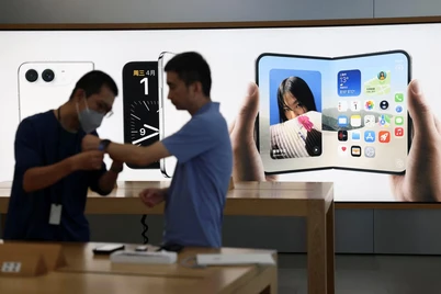Apple iPhone Duo bilan Xitoyning buklanadigan smartfonlar bozoriga kiryapti