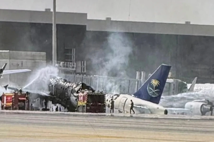 Ar-Riyod aeroportiga hujum: 12 kishi halok boʻldi