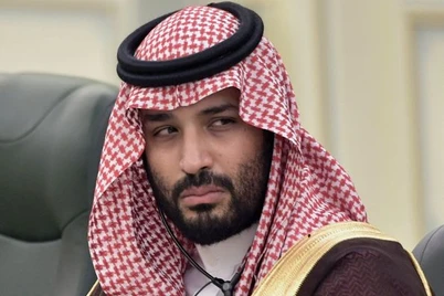 WSJ: Саудия Арабистони валиаҳд шаҳзодаси бункерлар ва қаттиқ қўриқланадиган саройларда қолмоқда