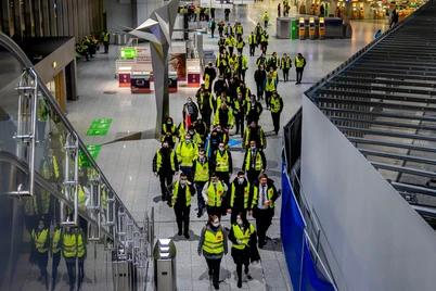 Germaniyada aeroport xodimlari ommaviy ish tashladi
